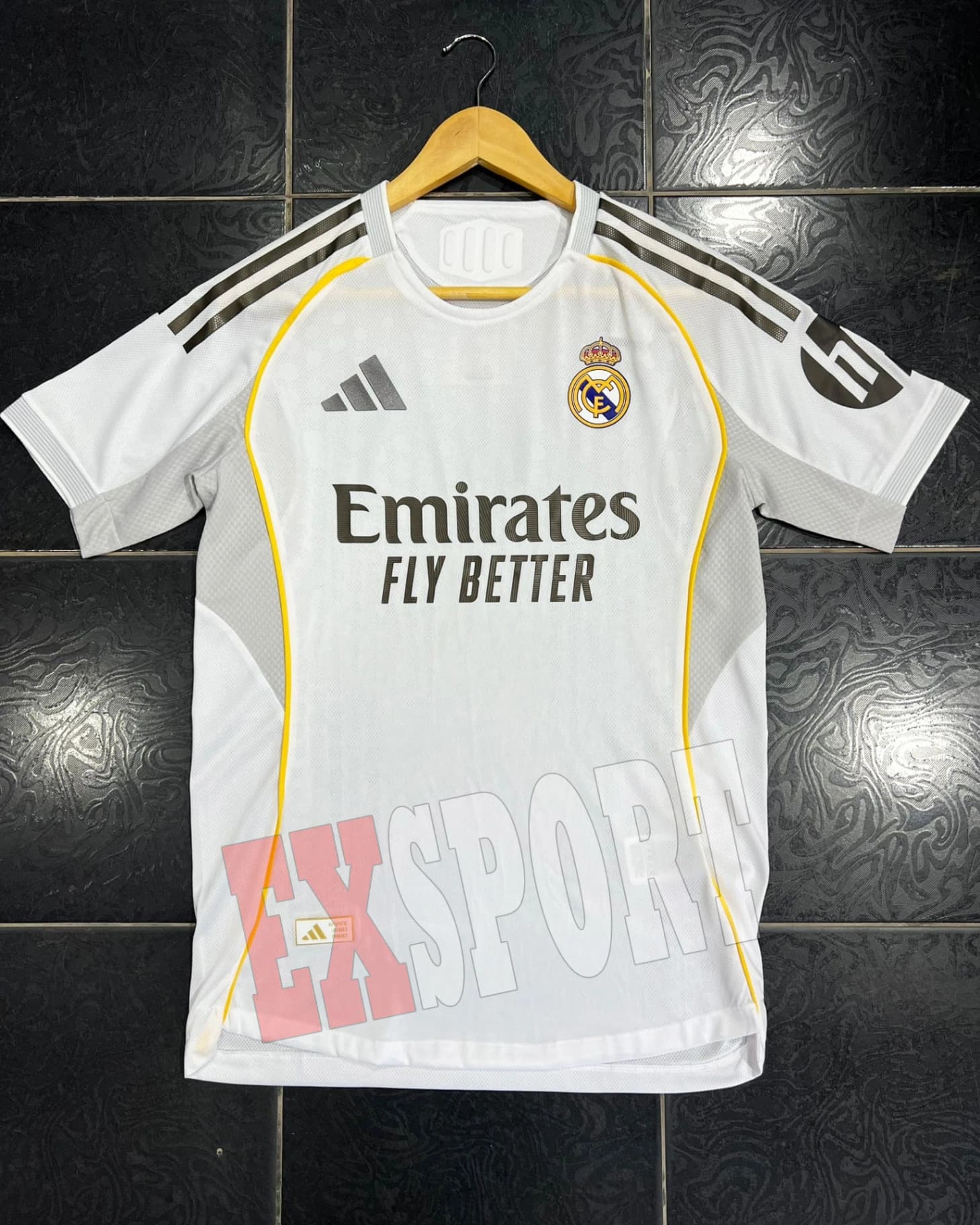 Maillot Domicile Officiel Version Jouer Du Real Madrid Saison 2025/2026